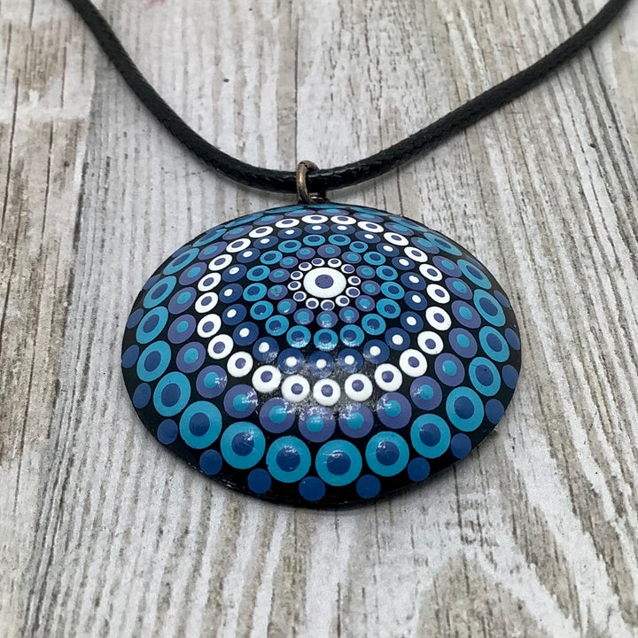 Mandala necklace in Bue and White