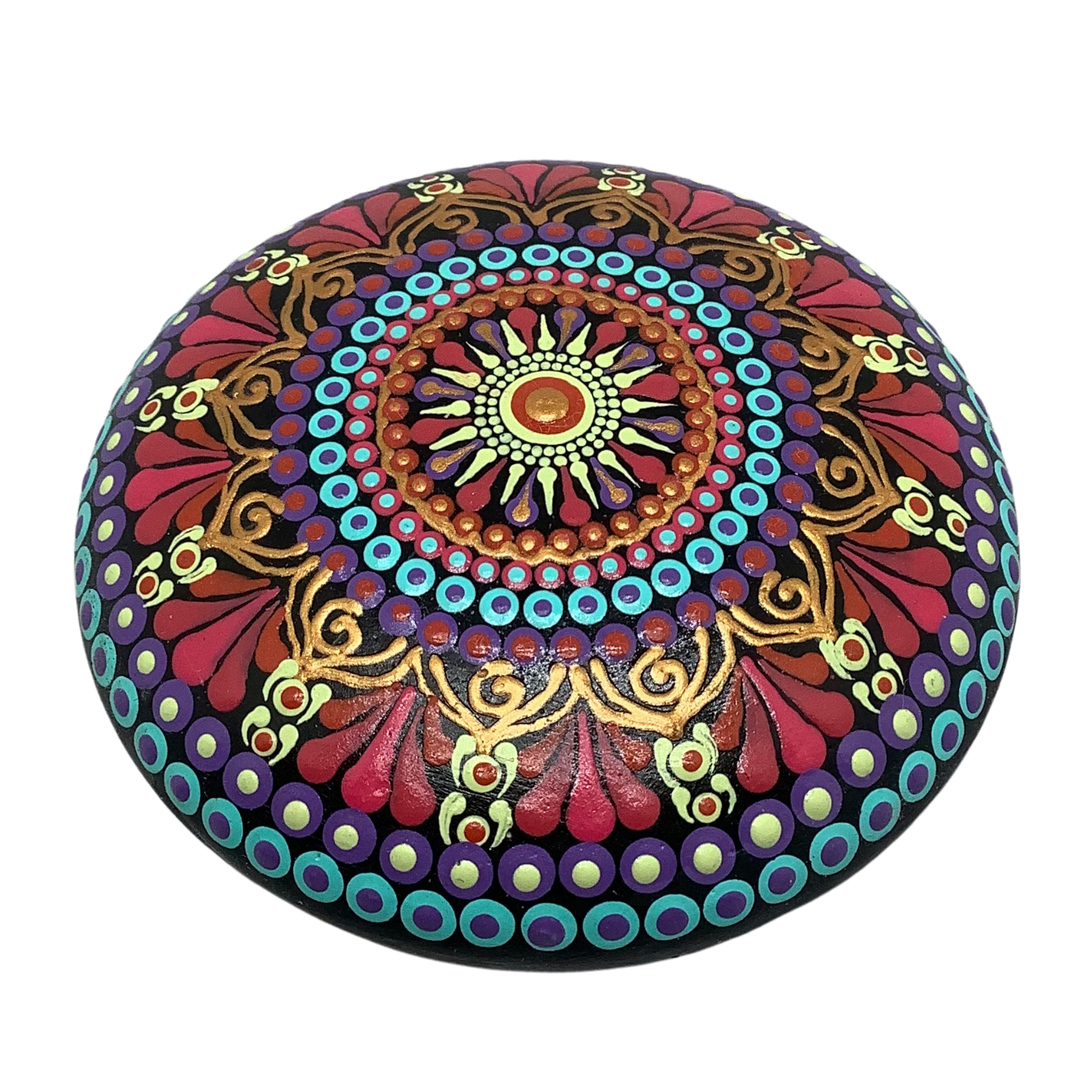 Mandala Steen in roze, paars, blauw en goud 