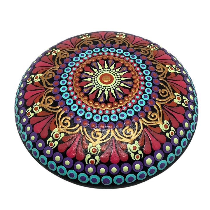 Mandala Steen in roze, paars, blauw en goud 